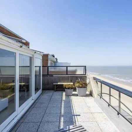 Penthouse App Met Imposant & Eindeloos Zeezicht Apartmán *